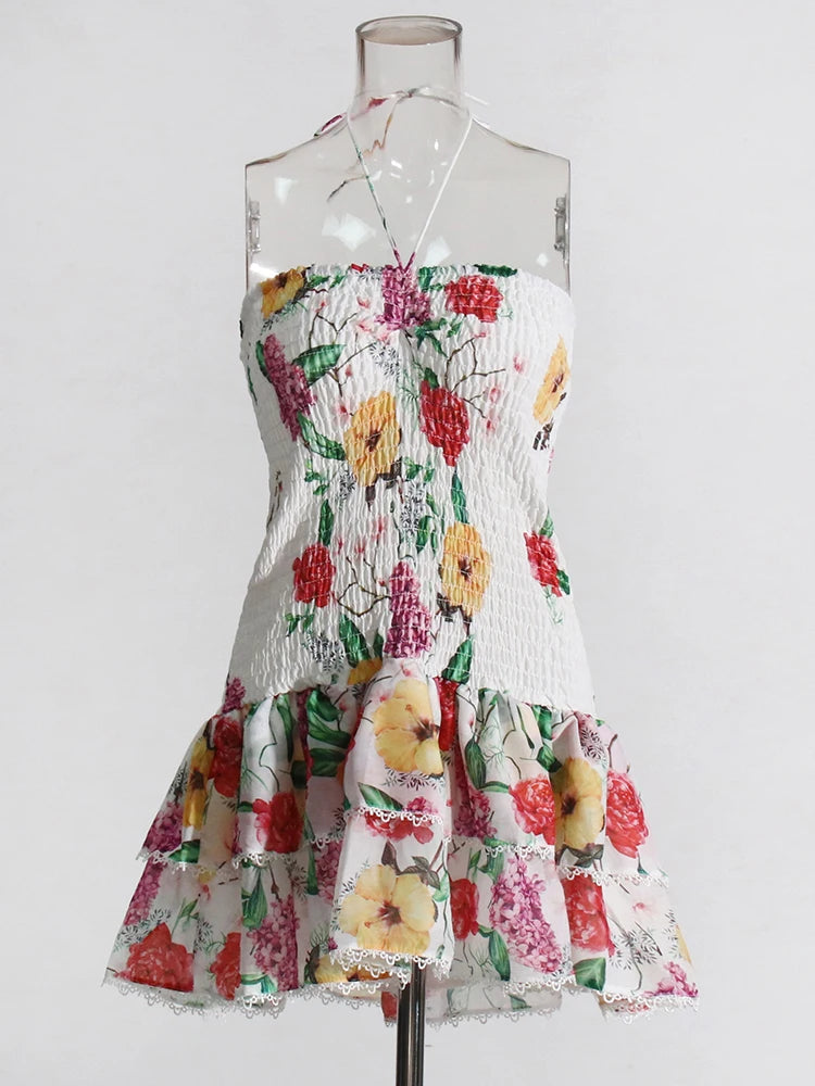 Vestido mini sexy TWOTWINSTYLE con cortes en capas para mujer, sin tirantes, sin mangas y con hombros descubiertos.