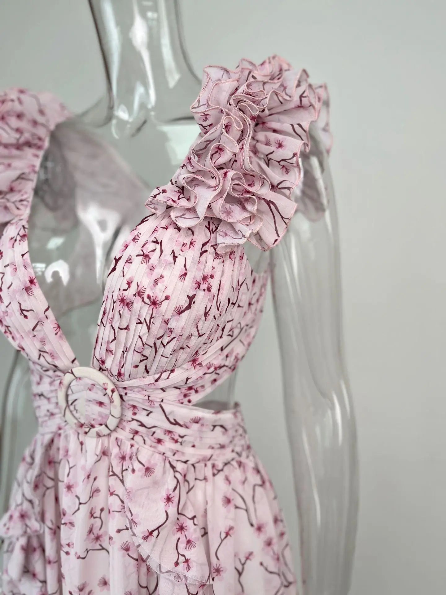 Women’s Sleeveless Hollow-Out Slim Fit V-Neck Floral Backless Dress