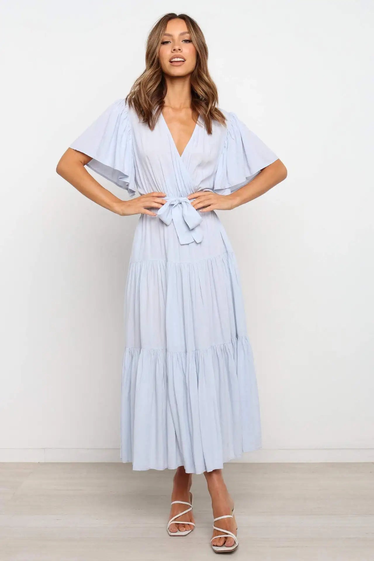 Robe à volants tendance pour femme, couleur unie, col en V sexy et manches à lacets